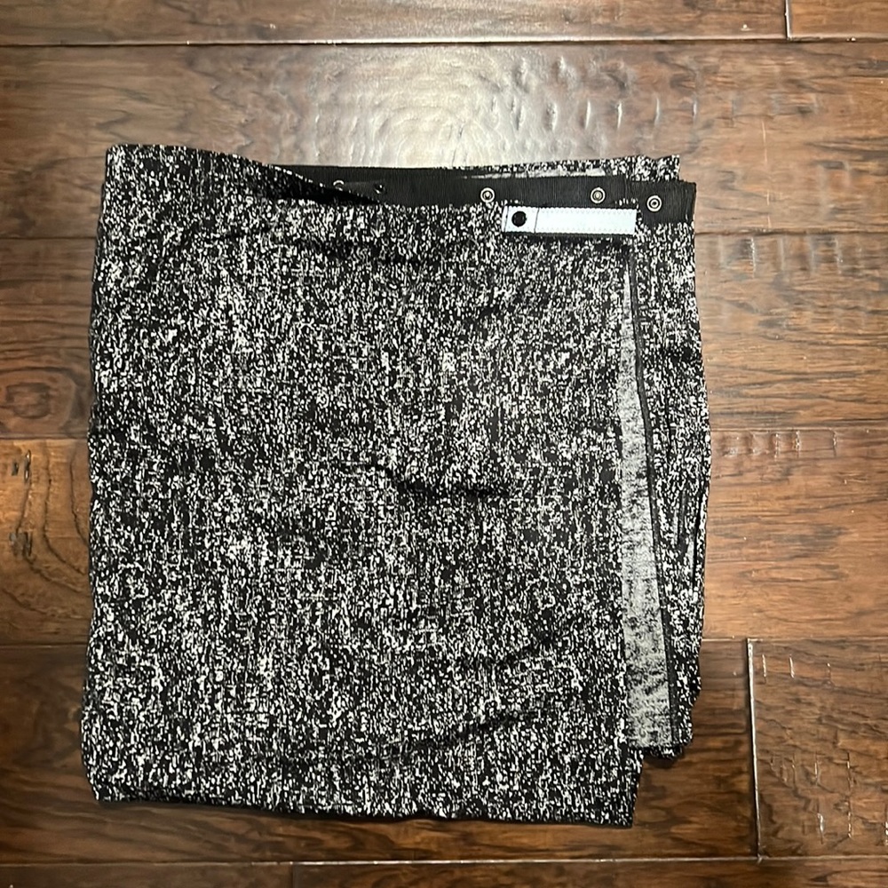 Lululemon vinyasa scarf